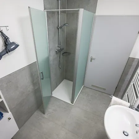 K & R Daire Binz